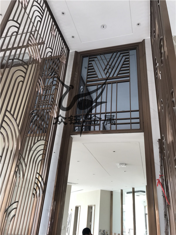 佛山市众钰金属制品 全国酒店大堂不锈钢屏风格栅与铝合金板批量定制专家